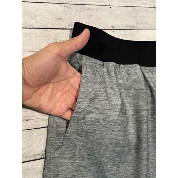 PRANA Mens Mojo Shorts Size L Gray Exercise Workout Lightweight Gym Yoga Stretch - Picture 5 of 16